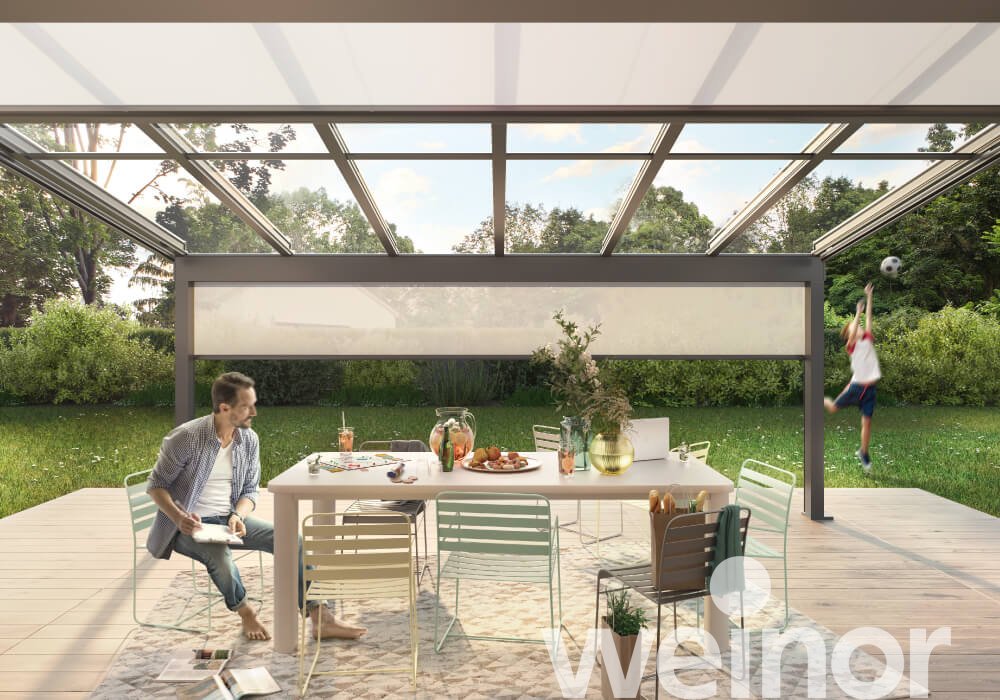 Glass patio roof weinor Terrazza Sempra with VertiTex II