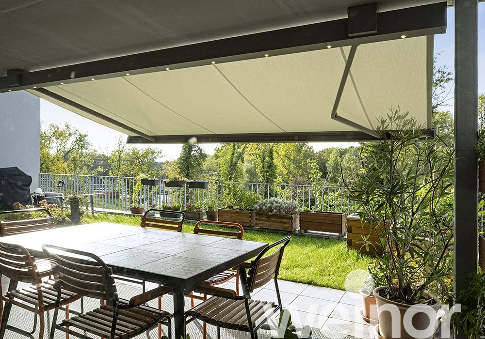 Cubic awning also for small patios  